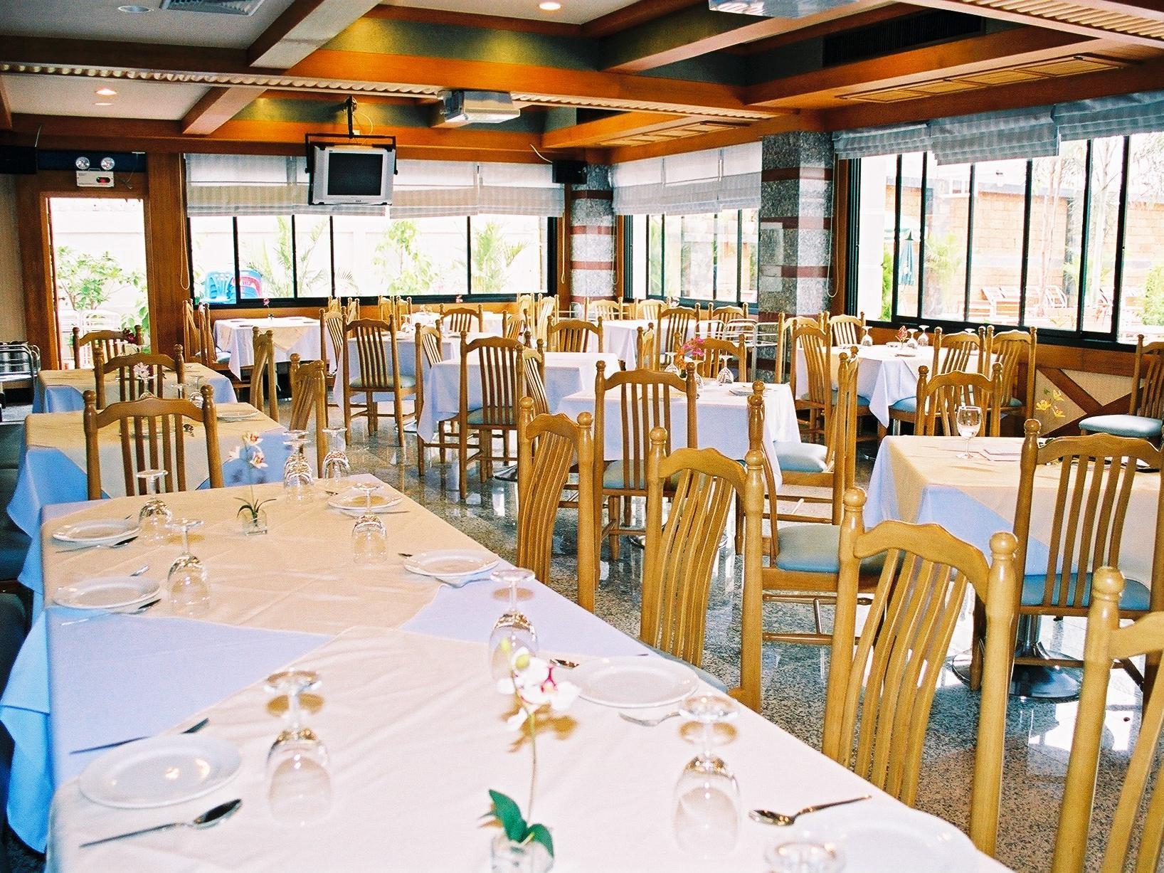 Raya Grand Hotel Nakhonratchasima Exteriör bild